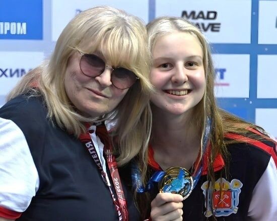 Відомій російській плавчині-чемпіонці, яка підтримала війну в Україні, dqxikeidqxiqqeant