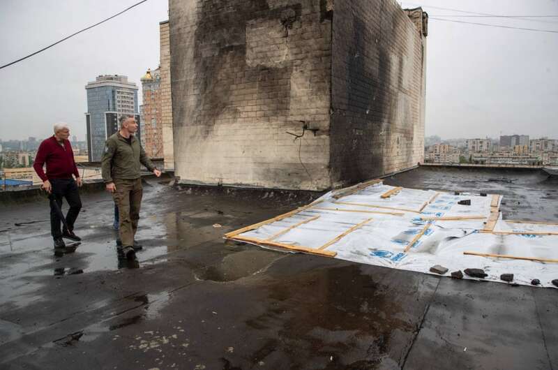 Вигляд будинку на Оболоні після атаки 4 травня: кому виплатять компенсацію dqxikeidqxitkant