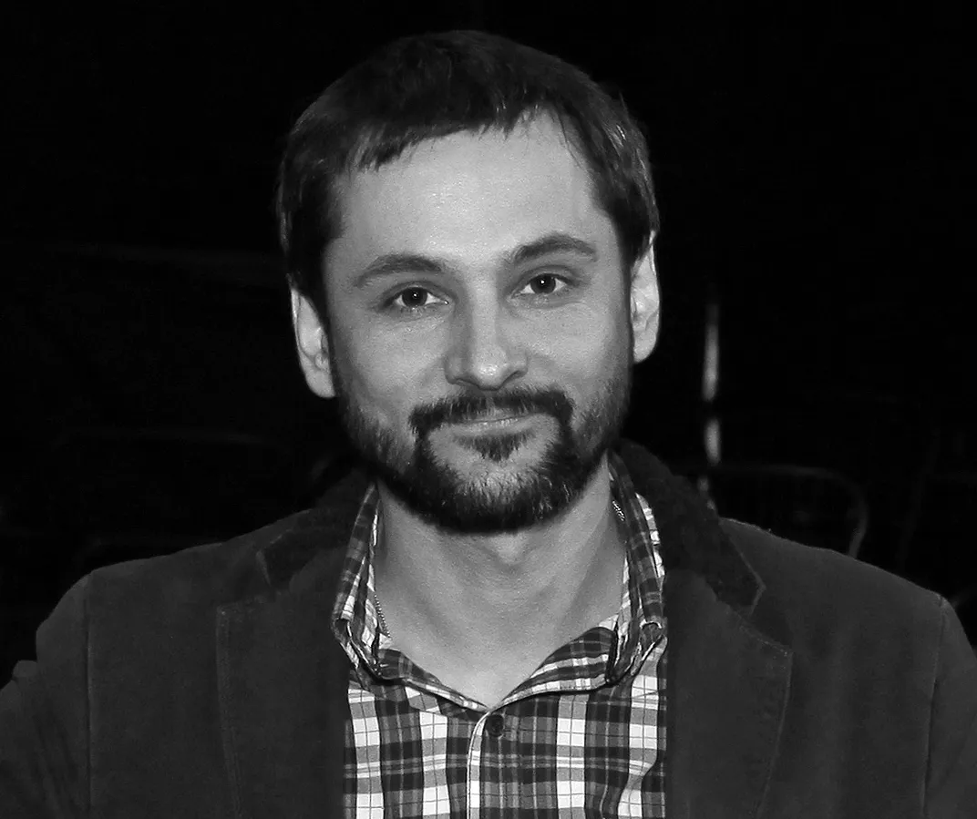 Актори Молодіжного театру вчинили безпрецедентний крок через сексуальне насильство з боку керівника: їхня