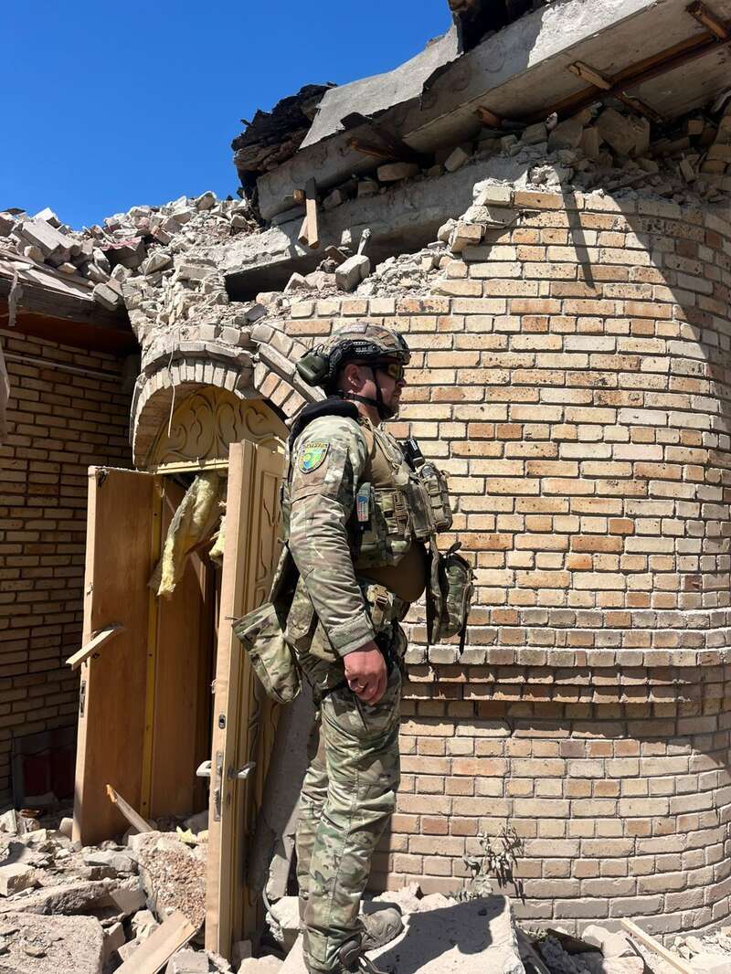 Russia dropped aerial bombs on Kostyantynivka: a private house, gas supply line, and power lines were damaged. Photo