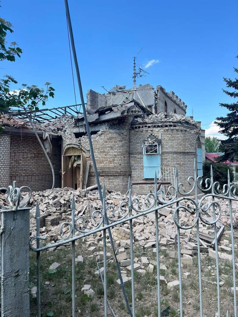 Russia dropped aerial bombs on Kostyantynivka: a private house, gas supply line, and power lines were damaged. Photo