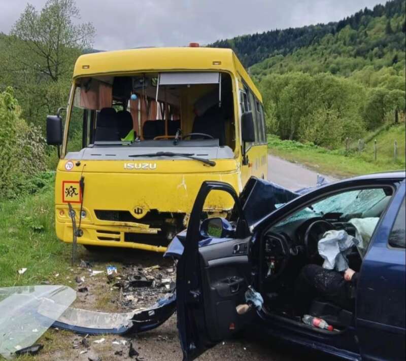 На Львовщине в ДТП с автобусом погиб 23-летний полицейский: появились подробности. Фото dqxikeidqxiqqeant