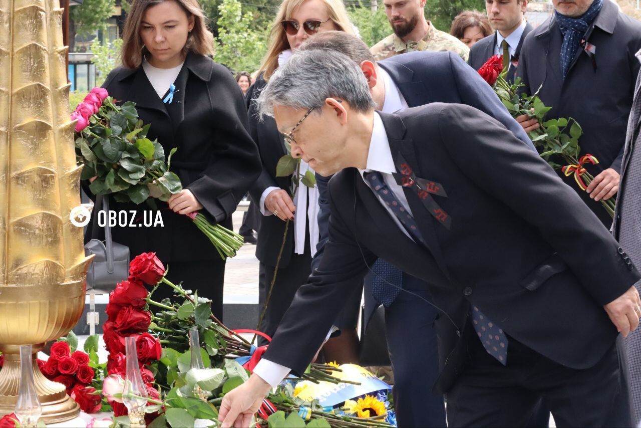 У Києві вшанували жертв геноциду кримськотатарського народу 1944 року. Фото і відео