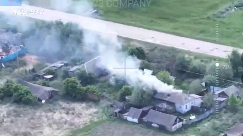 In Sumy region, the invaders are struggling: in one day, border guards destroyed two enemy bunkers and a shelter. Video