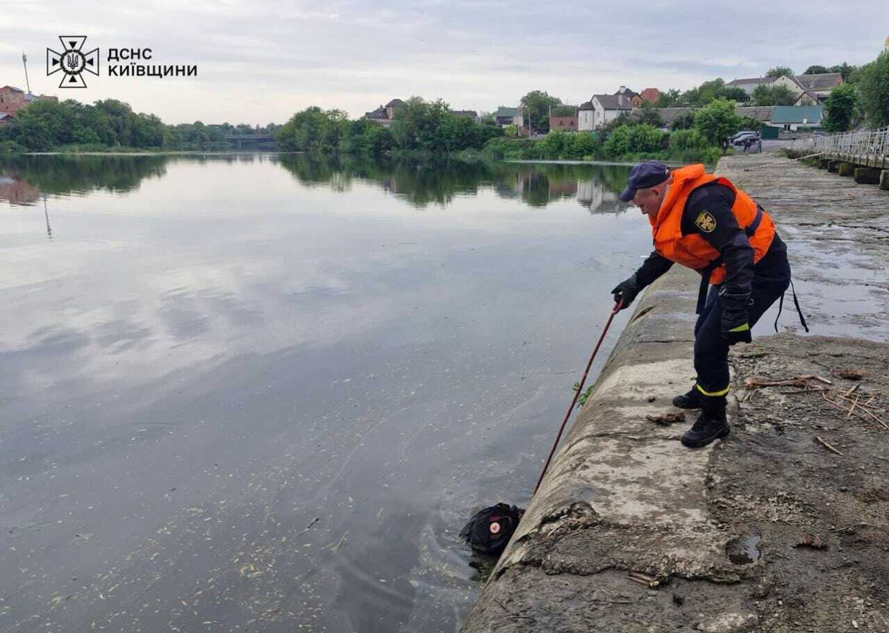 На Киевщине в водоеме нашли тело мужчины. Подробности трагедии и фото dqxikeidqxitkant
