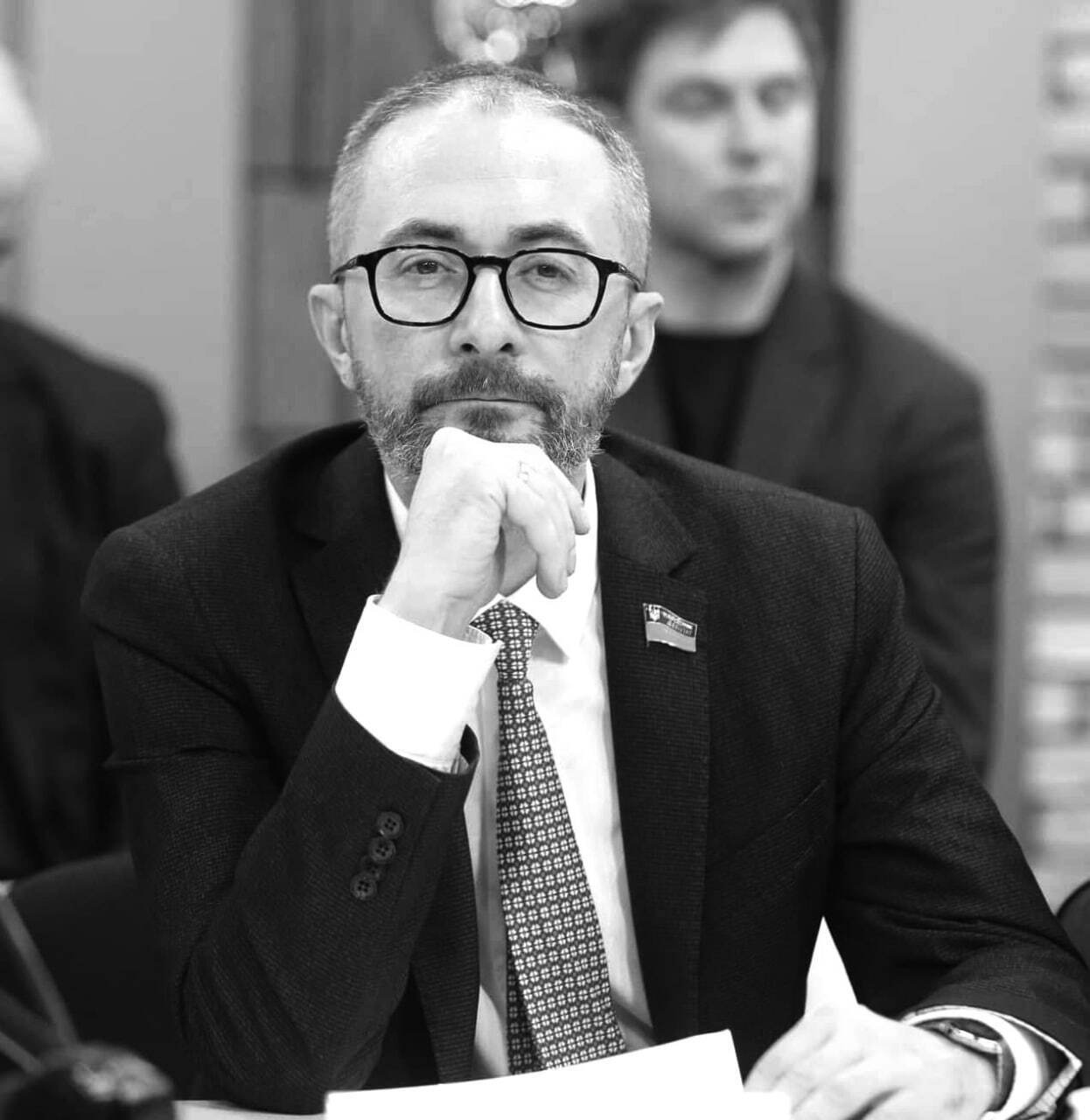 У Києві прощалися із журналістом та нардепом Сергієм Швецем. Фото та відео