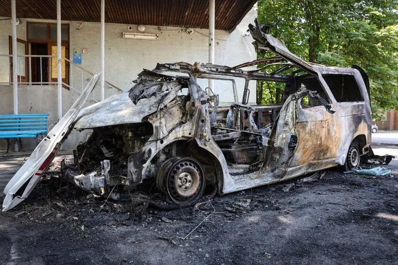 He always showed photos of his grandchildren: A Russian drone hit an ambulance in Kherson and killed the driver dqxikeidqxitkant