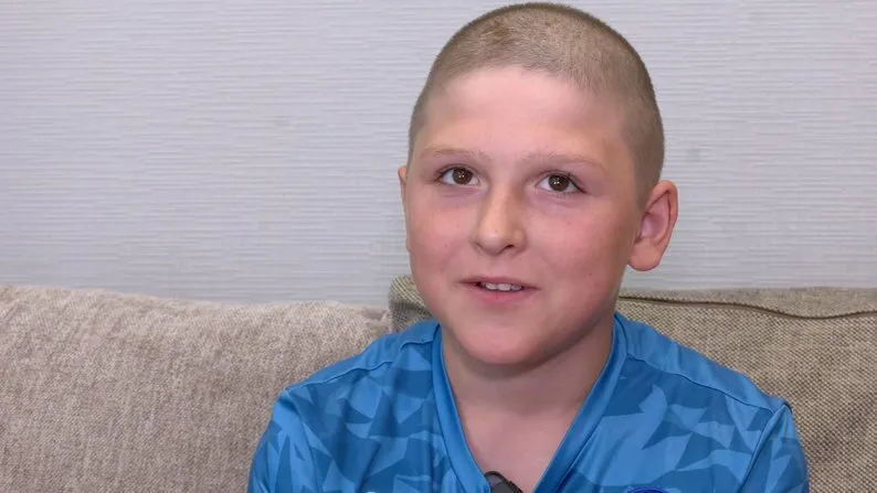 Вспомнил украинских военных: стало известно имя парня, который пел гимн под завалами в Харькове. Фото и видео