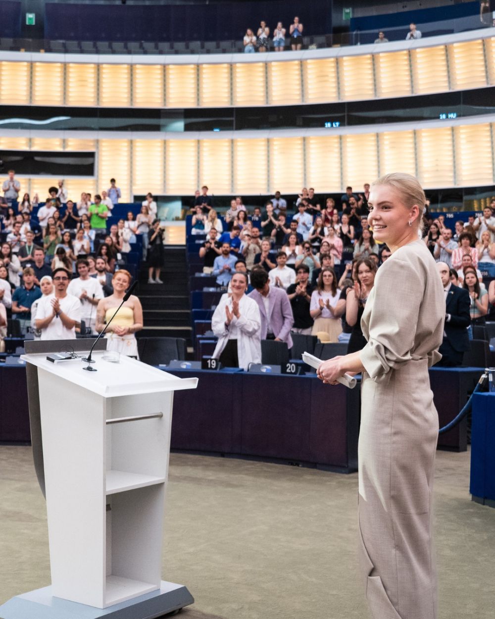 Українська делегація залишила Європейський молодіжний форум через виступ  Дарʼї Навальної dqxikeidqxitkant