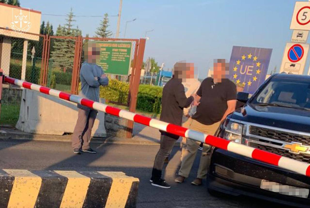 Совершили более 2400 кибератак: Украина экстрадировала в США участника международной киберпреступной группировки dqxikeidqxitkant