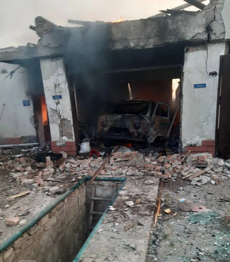       :  .  dqxikeidqxiqqeant