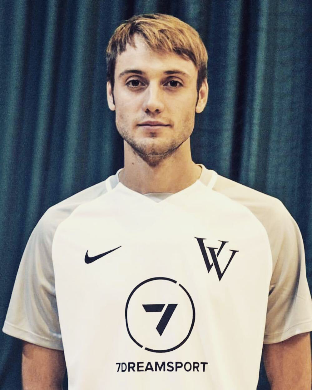 Український футболіст забив фантастичний гол рабоною. Відео dqxikeidqxiqqeant