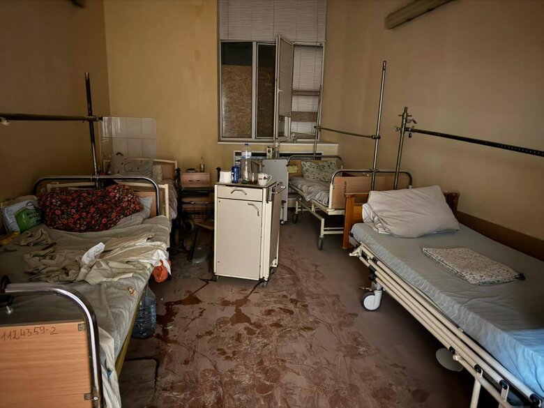 hospital in Kherson after the shelling dqxikeidqxiqqeant