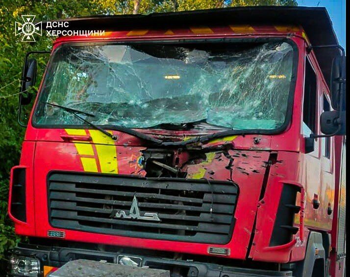 Russian army attacked rescuers in Kharkiv and Kherson: photos from the scene