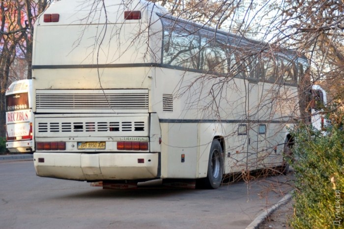 Вскоре на пятачке перед Домом профсоюзов было не протолкнуться