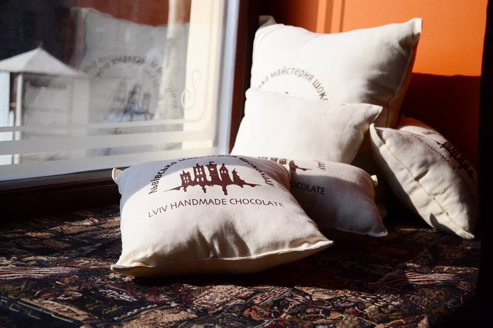    via Facebook dqxikeidqxiqqeant