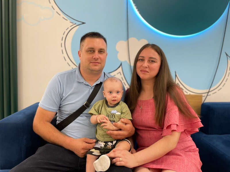 ребёнок с родителями Демьян печень