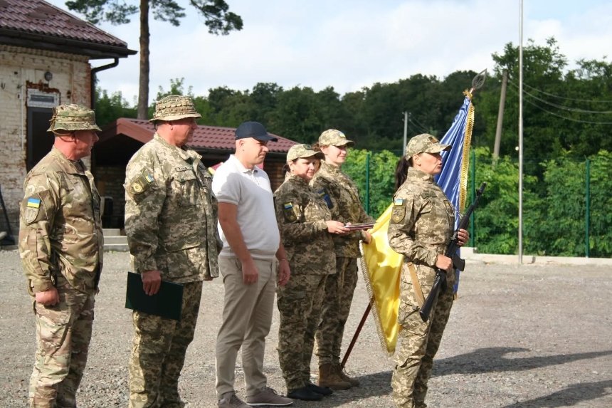 Фото: Добровольці Бучі dqxikeidqxitkant