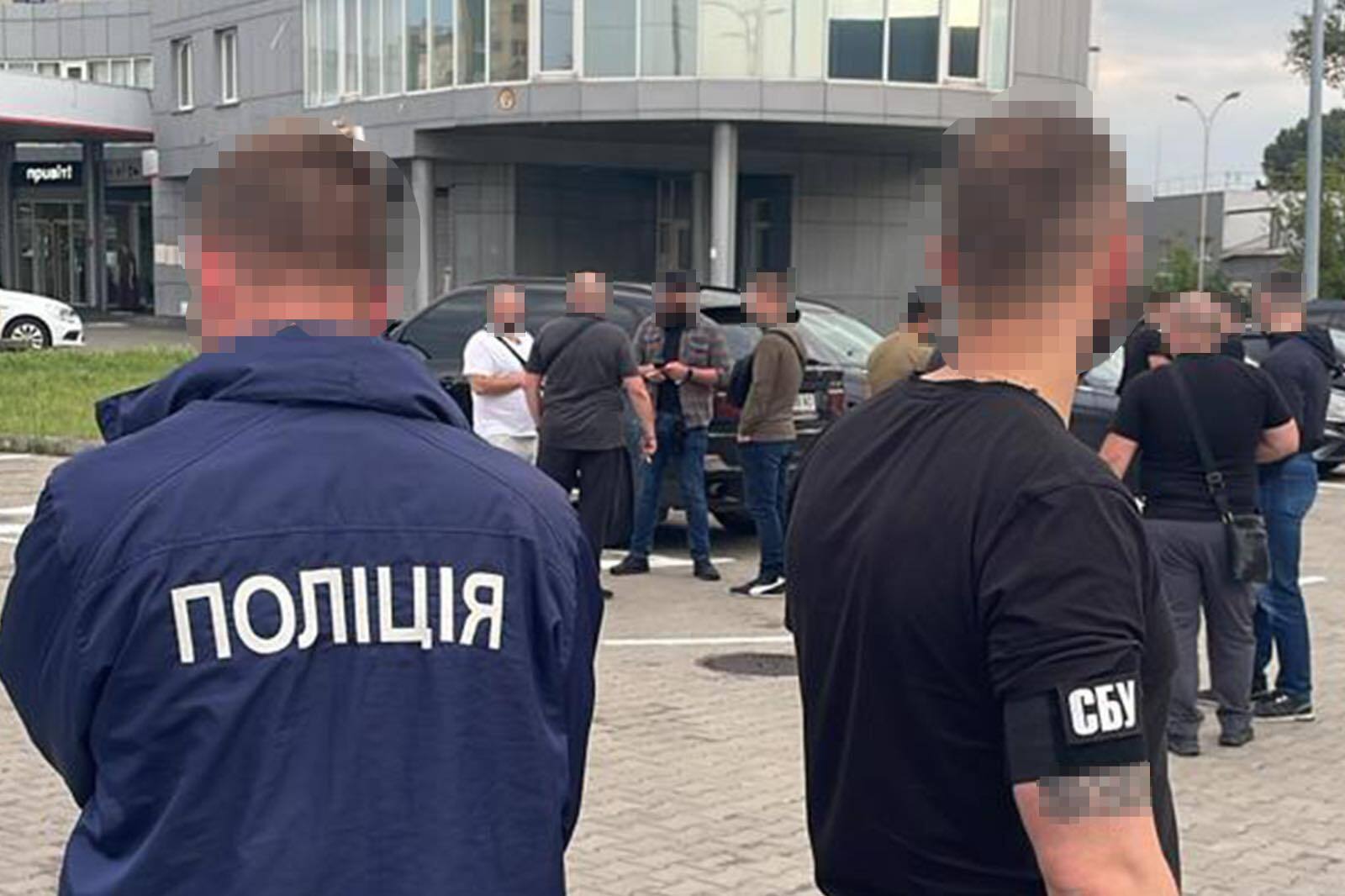 Проверяют документы и могут ограничить проезд: СБУ проводит мероприятия безопасности в Деснянском районе Киева dqxikeidqxiqqeant