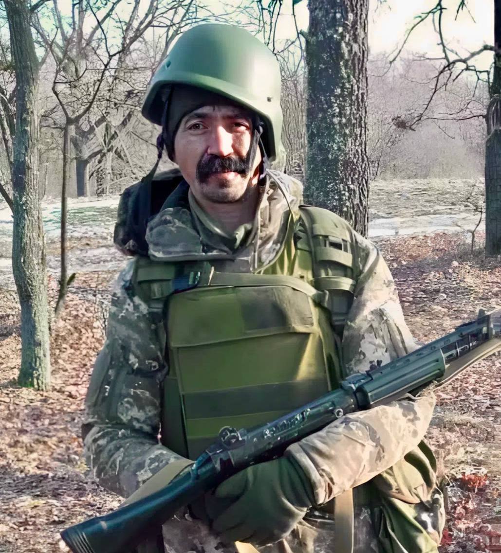 Йому назавжди буде 48: на Київщині попрощаються із захисником України Валерієм Ярмаком. Фото dqxikeidqxitkant