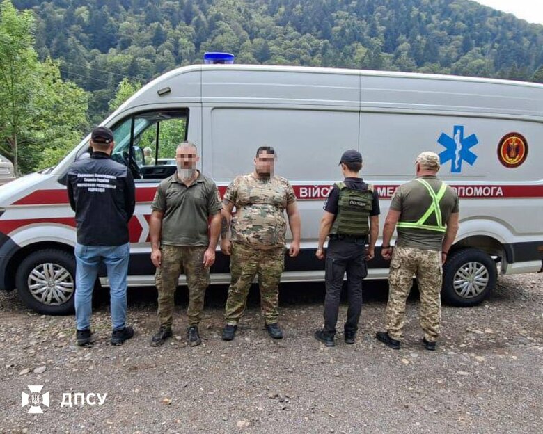 Attempt to transport a draft dodger across the border in an ambulance dqxikeidqxitkant