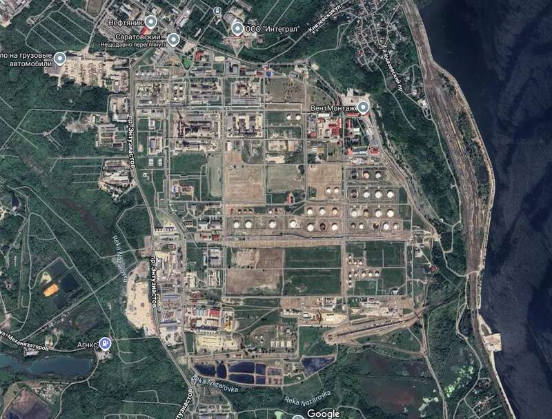 General Staff confirmed strike on Saratov Oil Refinery: explosions and fire recorded. Photos and video