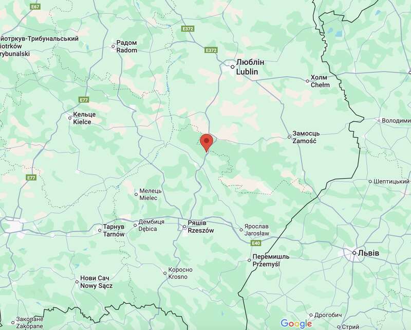 Могла завербувати РФ: у Польщі затримали 17-річного українця за наругу над пам’ятником Волинській трагедії