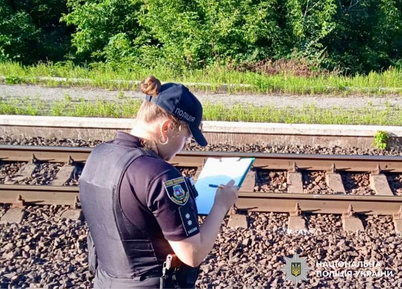 В Киевской области поезд насмерть сбил женщину. Подробности трагедии и фото