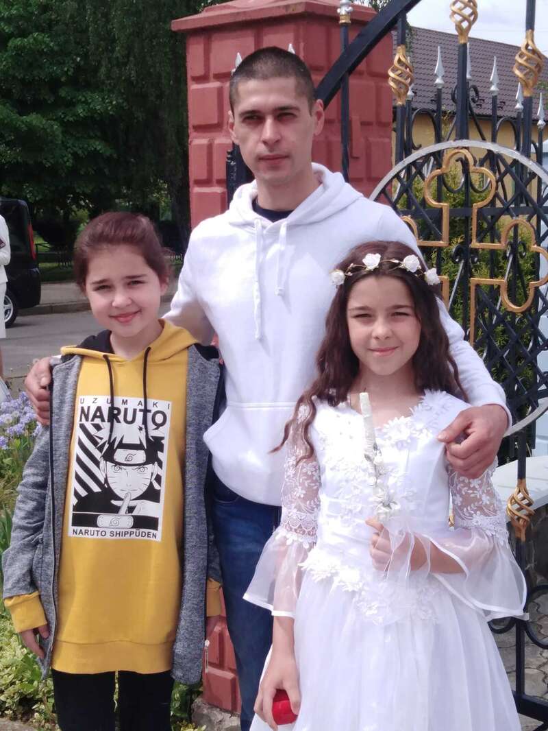 На Львівщині 15-річна дівчина загинула в ДТП через два тижні після смерті мами: за кермом авто сидів неповнолітній без прав