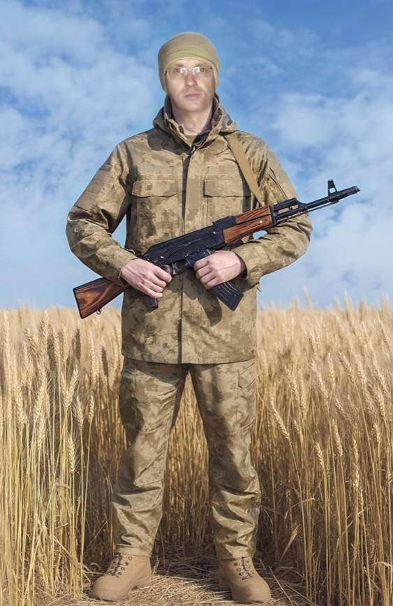 Перед гибелью уничтожил почти десяток оккупантов: в Кривом Роге попрощались с защитником из бригады