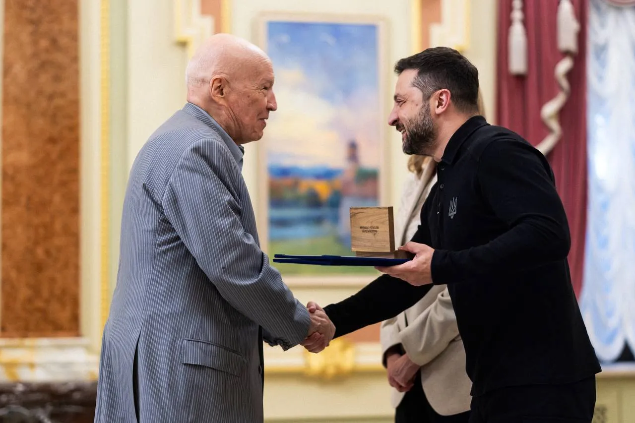Зеленський вручив нагороди