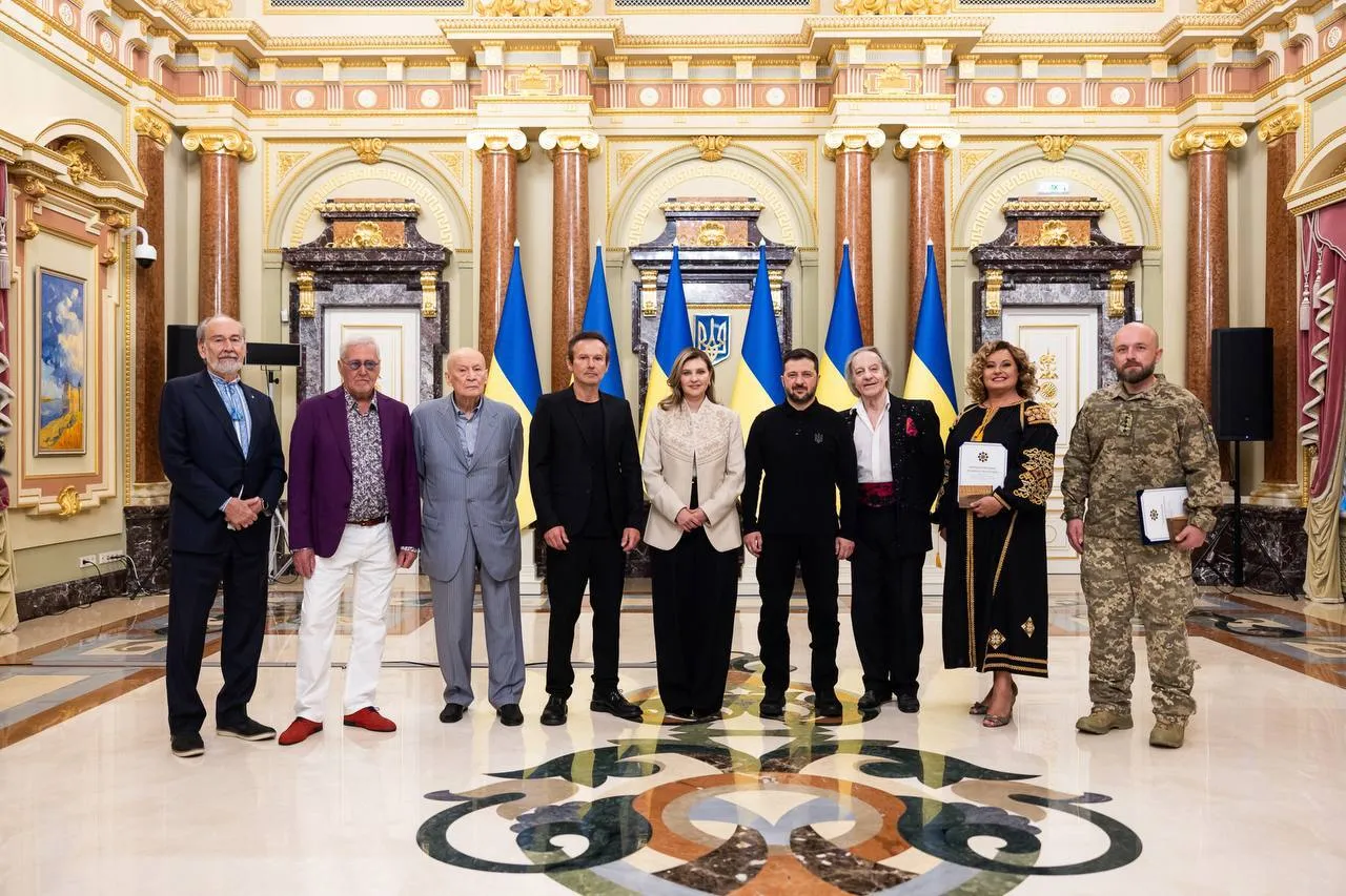 Зеленський вручив нагороди