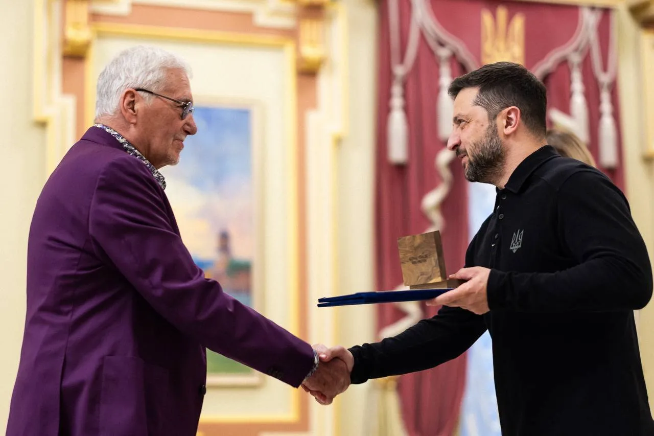Зеленський вручив нагороди