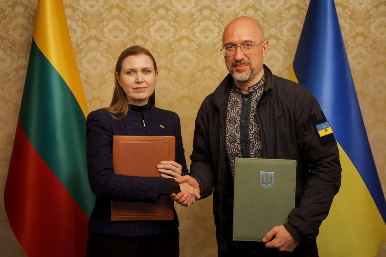 Україна і Литва запустять спільне виробництво далекобійних безпілотників: Шмигаль розкрив подробиці