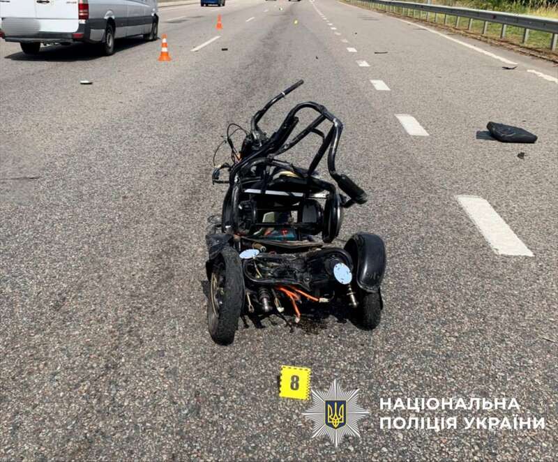 Смертельное ДТП на Фастовщине: погиб водитель электроскутера dqxikeidqxiqqeant