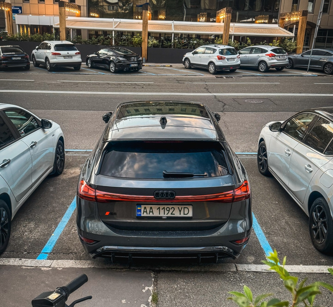 Audi A6 e-tron Avant