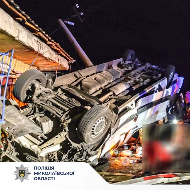 На Николаевщине произошла смертельная ДТП с микроавтобусом: трое человек погибли dqxikeidqxitkant