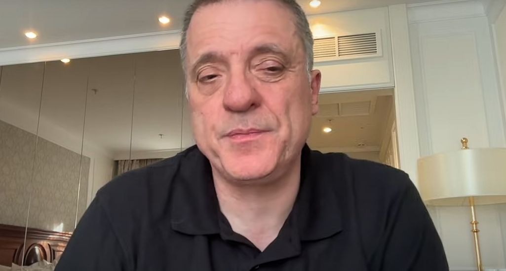 Александр Меркурис. Кадр из видео