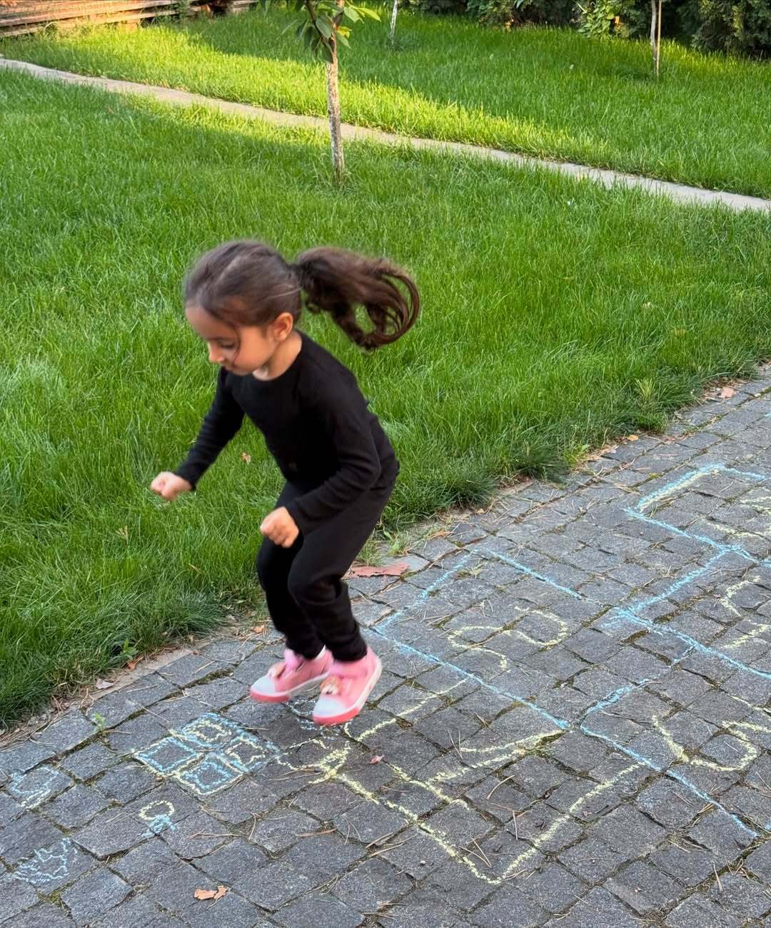 Дизайнер одежды Зеленского и Усика во второй раз стала мамой: вес