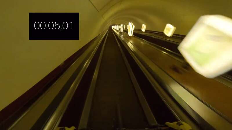 У Києві парубок влаштував екстремальні гонки на найглибшій станції метро Європи: його розшукує поліція. Відео