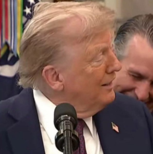 Користувач припустив, що у Трампа бракує волосся dqxikeidqxitkant