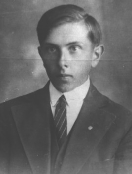 Степан Бандера в 1927 году