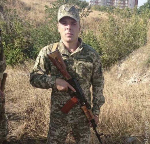 У ДТП на Одещині трагічно загинув військовий, якого повернули з полону. Фото dqxikeidqxitkant