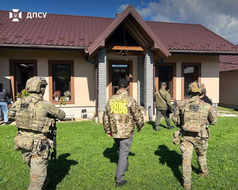 До Румунії за €8 тис.: в Україні ліквідували ще 11 схем переправлення ухилянтів за кордон. Фото