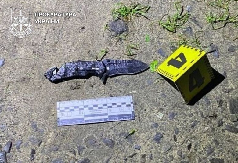 In Varash, a man attacked a police officer with a knife dqxikeidqxitkant