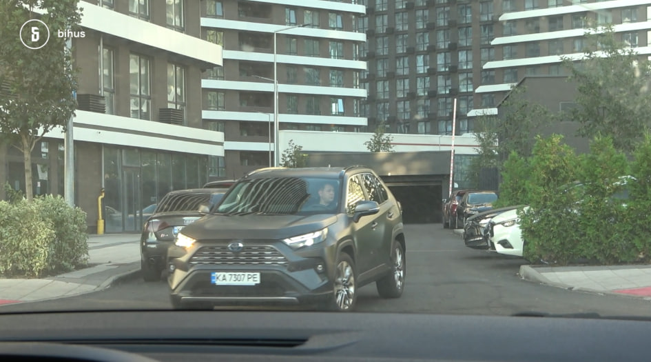 Семьи полицейских, занимающихся закупками в Нацполиции, обзавелись незадекларированными домами и квартирами