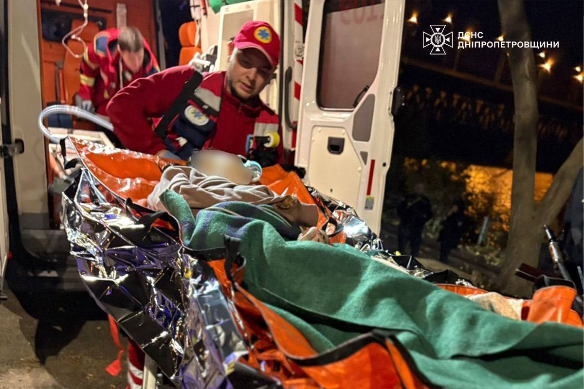 В Днепре умерла 17-летняя девушка, которая прыгнула с моста: детали трагедии dqxikeidqxitkant