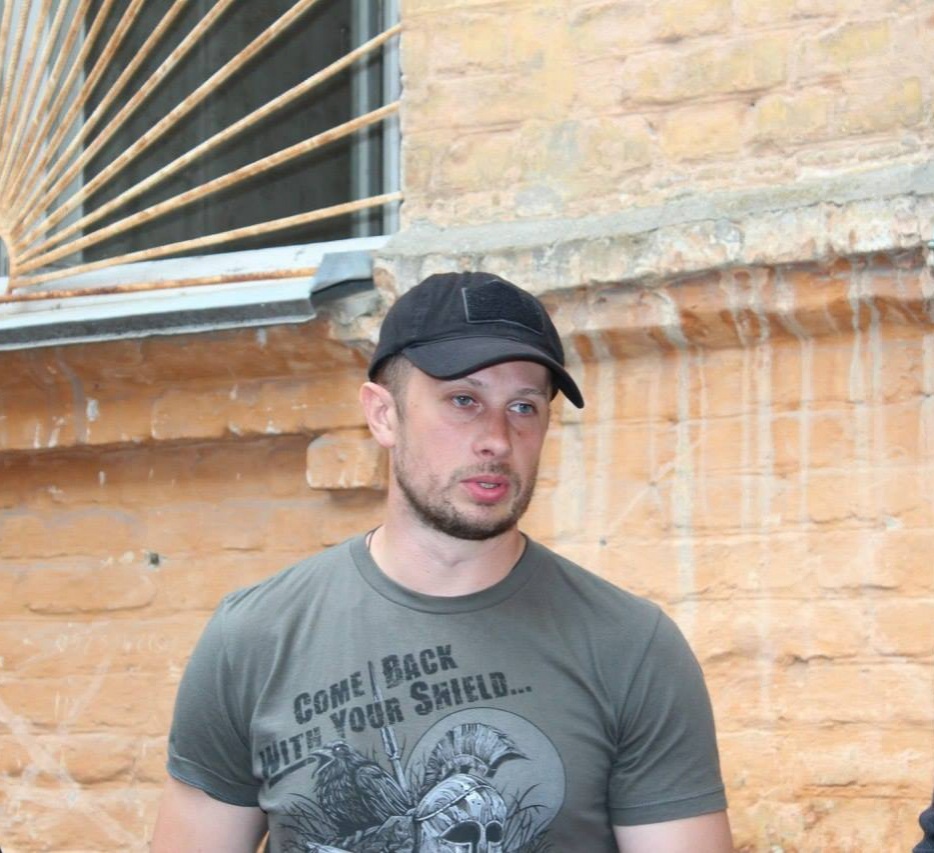   :      , ,       ,     -  400   