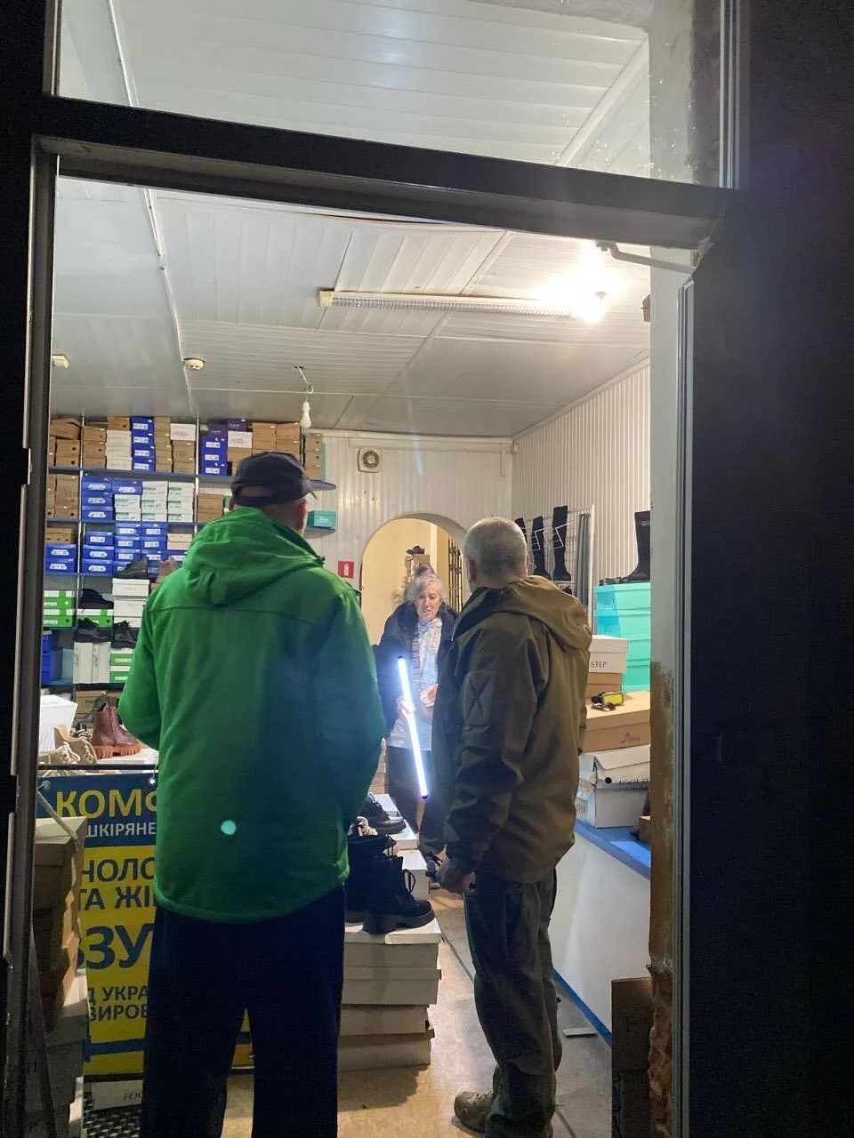 Війська РФ ударили по центральній площі Новгород-Сіверського: фото з місця