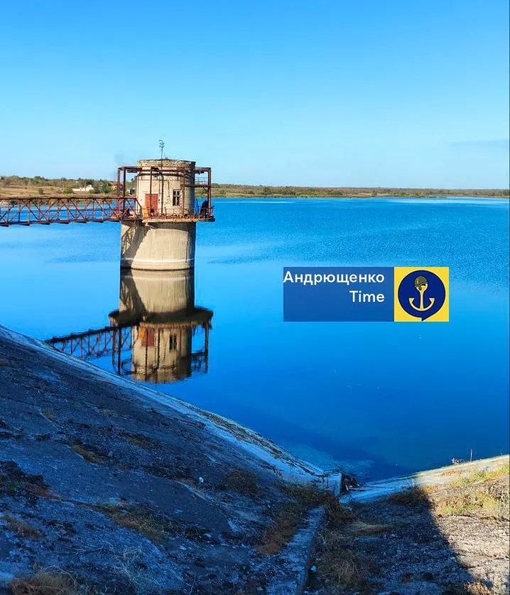 Так же начиналось в Крыму: Павлопольское водохранилище возле оккупированного Мариуполя стремительно мелеет